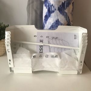 IKEA KVISSLE Magazine rack